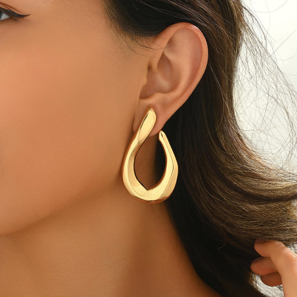 Chunky 18k Knot Earring Hoops