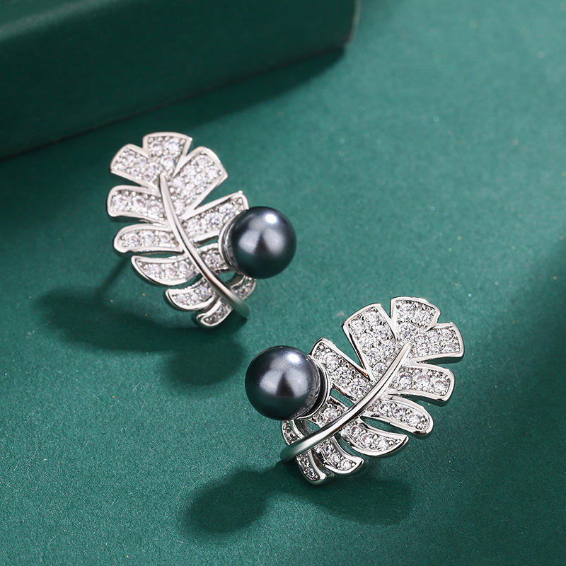 Tahiti Stud Earrings
